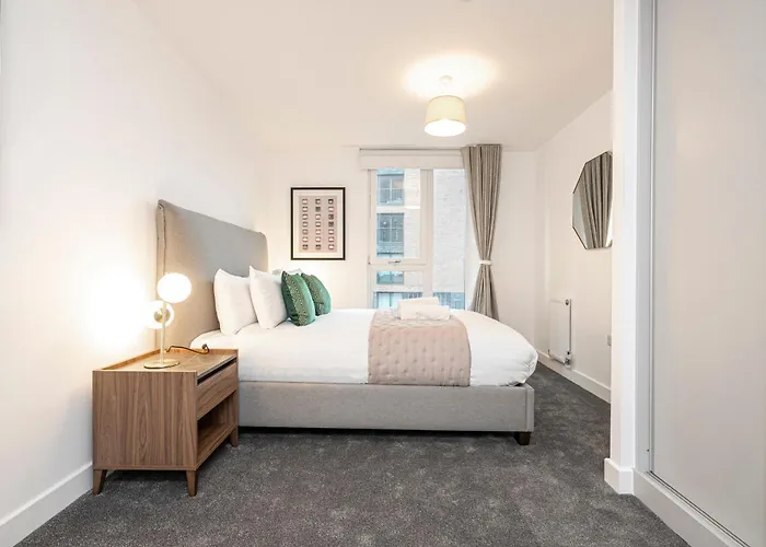 Monk Bridge Viaduct *