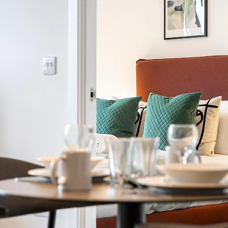 Monk Bridge Viaduct Апартаменти Лідс