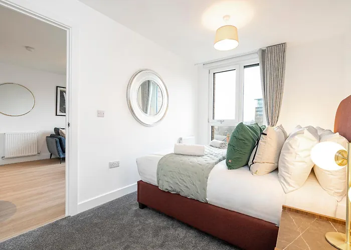 Monk Bridge Viaduct *