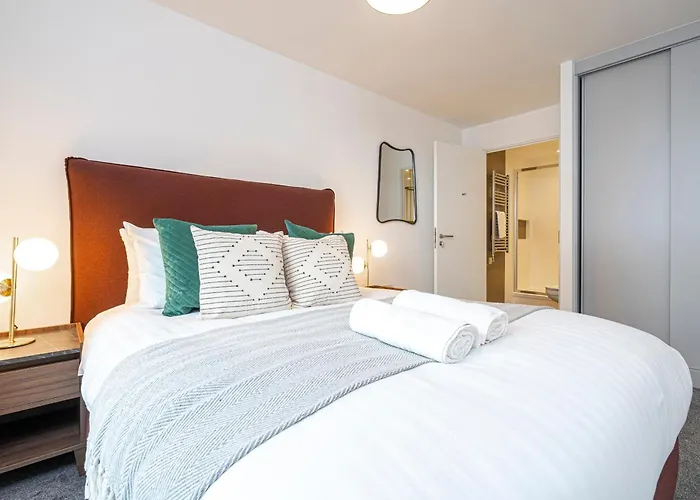 Monk Bridge Viaduct דירה *